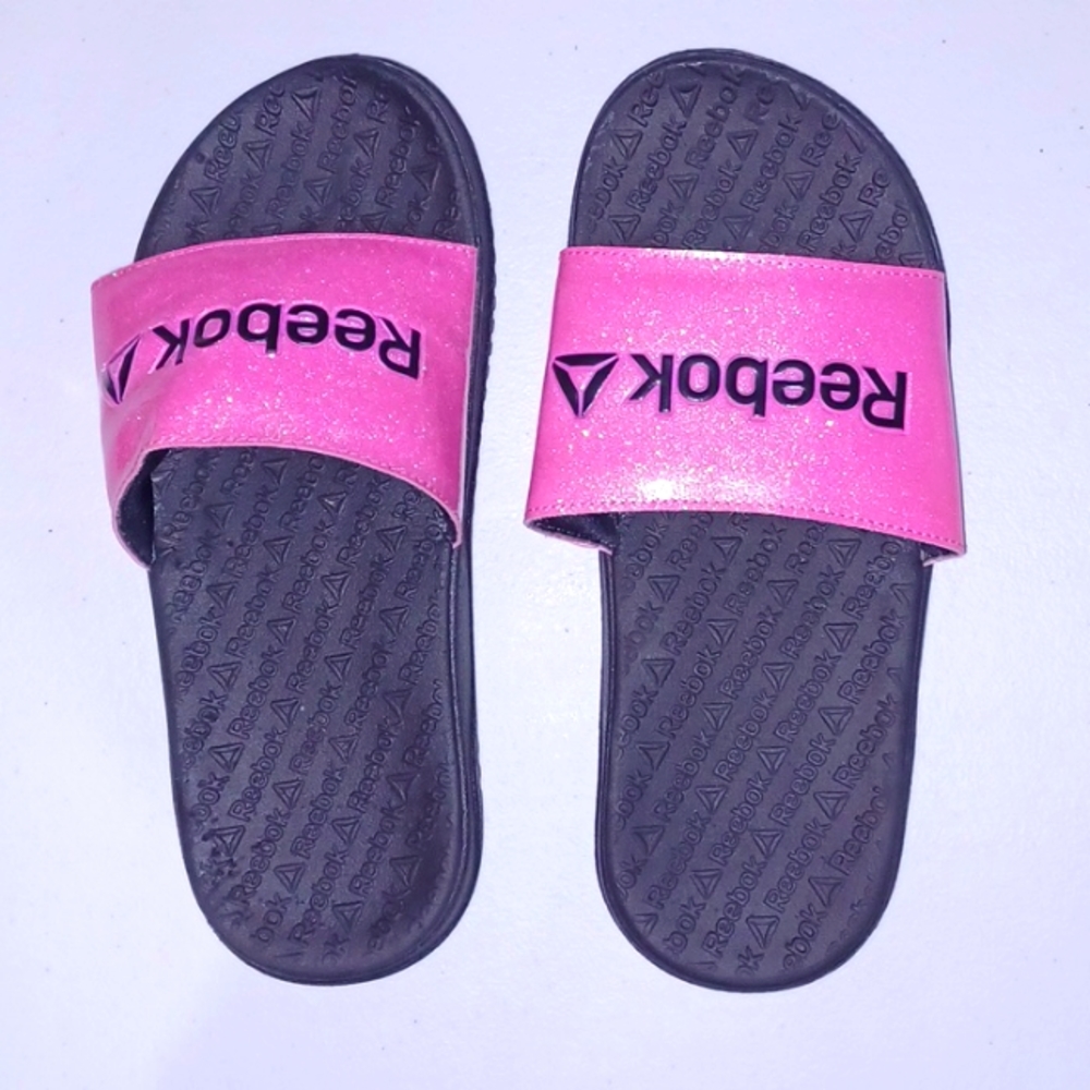 REEBOK slip on shoes